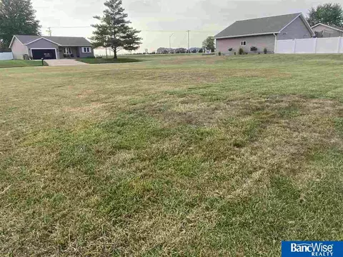 Applewood Street, Aurora, NE 68818