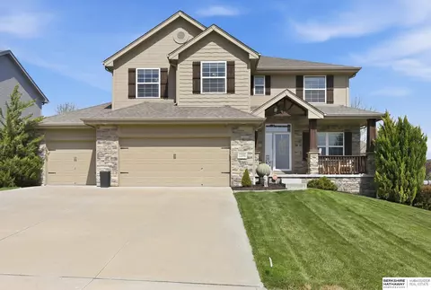 12206 Pintail Dr, Papillion, NE 68046