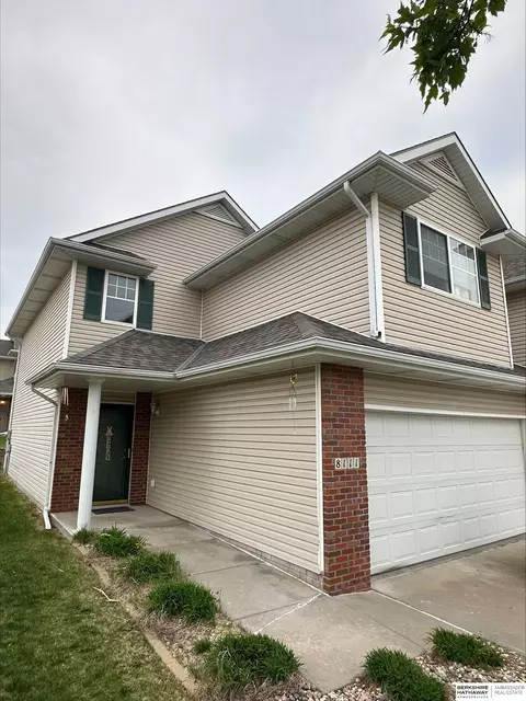 8111 Oshel Ave, Lincoln, NE 68505