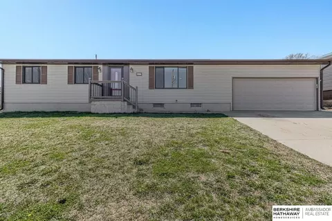 617 Ann St, Howells, NE 68641