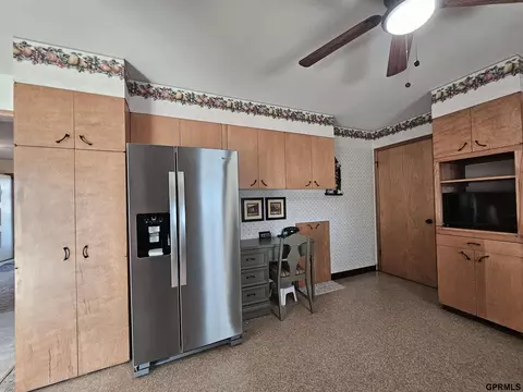 Kitchen - 410 N Clark Ave, Sutton, NE 68979 photo 4 of 5