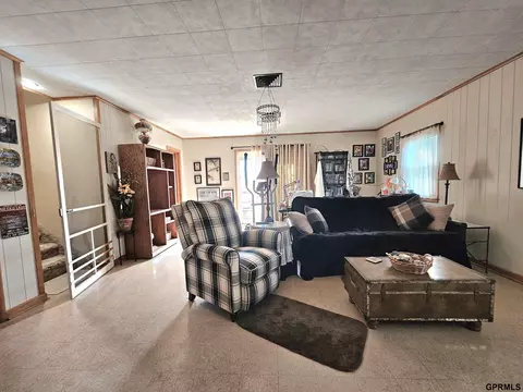 Living - 410 N Clark Ave, Sutton, NE 68979 photo 3 of 4