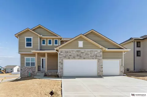 12410 S 89th Ave, Papillion, NE 68046