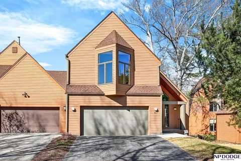 741 N 89th Plz, Omaha, NE 68114