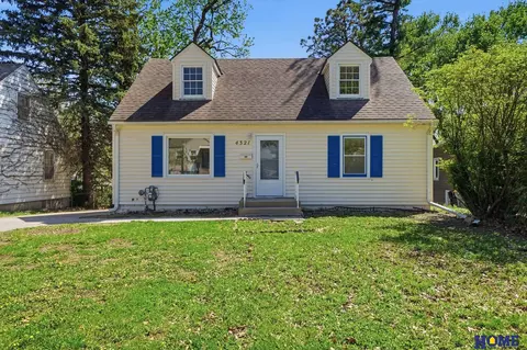 4321 E St, Lincoln, NE 68510