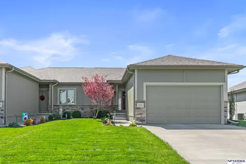 7010 N 154 St, Bennington, NE 68007