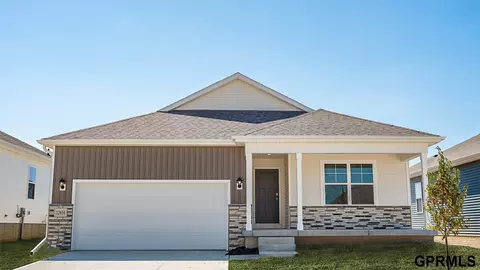 16509 Bondesson St, Bennington, NE 68007