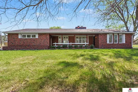 10600 S 56 St, Lincoln, NE 68516
