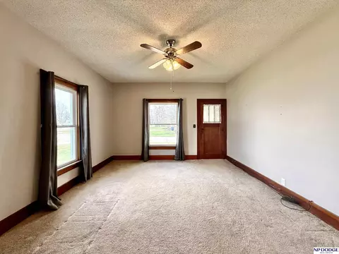 Living - 650 Crystal St, Lyons, NE 68038 photo 4 of 6