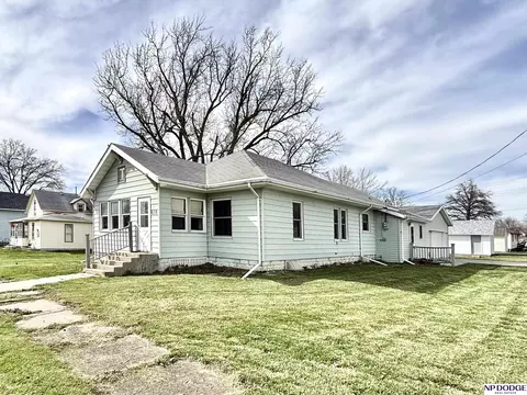 650 Crystal St, Lyons, NE 68038