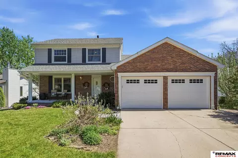 5540 S 68th St, Lincoln, NE 68516