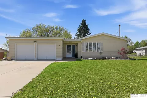 9603 Spencer St, Omaha, NE 68134