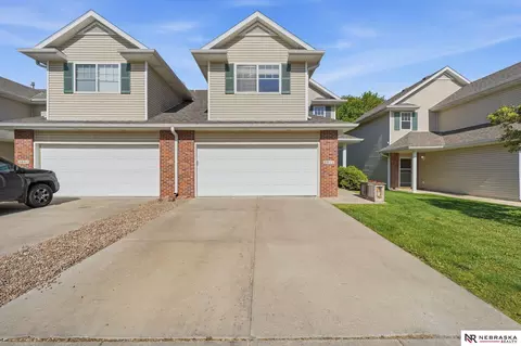 2011 Sawyer Pl, Lincoln, NE 68505