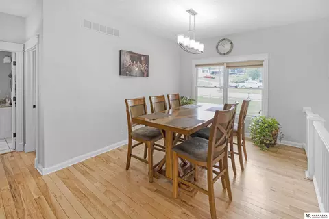 Dining - 1403 Bluff St, Bellevue, NE 68005 photo 1 of 1