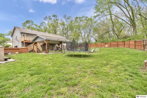 Exterior - 1403 Bluff St, Bellevue, NE 68005 photo 6 of 9