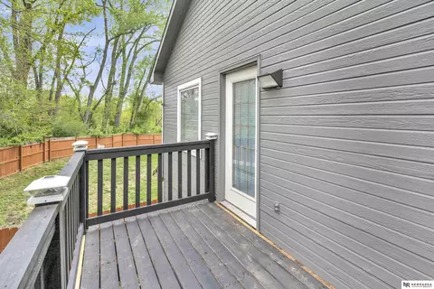 Exterior - 1403 Bluff St, Bellevue, NE 68005 photo 9 of 9