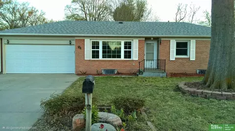 21 Arbor Ct, York, NE 68467