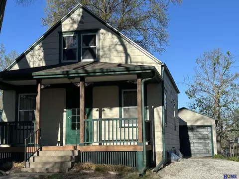 3835 S 16th St, Lincoln, NE 68502