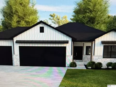 6201 N 207th St, Elkhorn, NE 68022