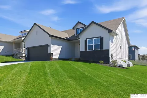 16919 Virginia St, Omaha, NE 68136