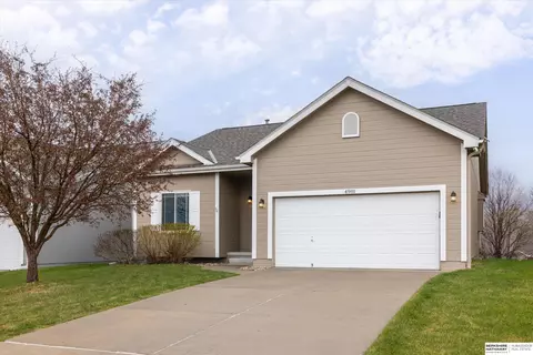 4981 S 190th Ave, Omaha, NE 68135