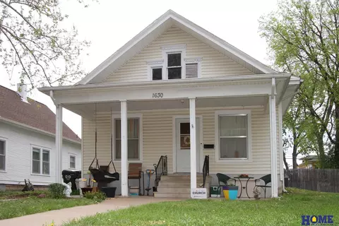 1630 S 25th St, Lincoln, NE 68502