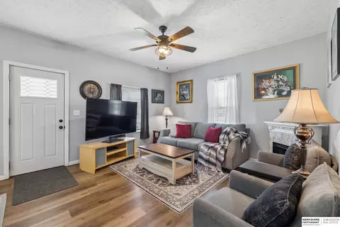 Living - 800 Grant St, Beatrice, NE 68310 photo 1 of 2