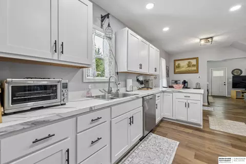 Kitchen - 800 Grant St, Beatrice, NE 68310 photo 3 of 4