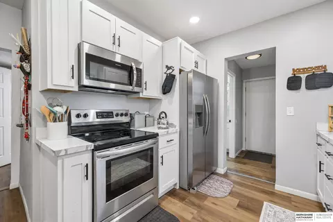Kitchen - 800 Grant St, Beatrice, NE 68310 photo 2 of 4