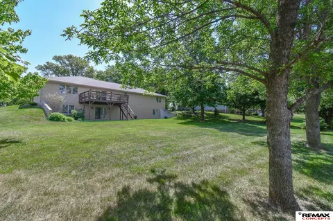 Exterior - 1703 S 2nd St, Beatrice, NE 68310 photo 4 of 12