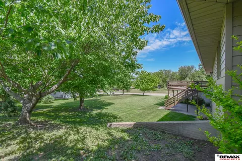 Exterior - 1703 S 2nd St, Beatrice, NE 68310 photo 7 of 12