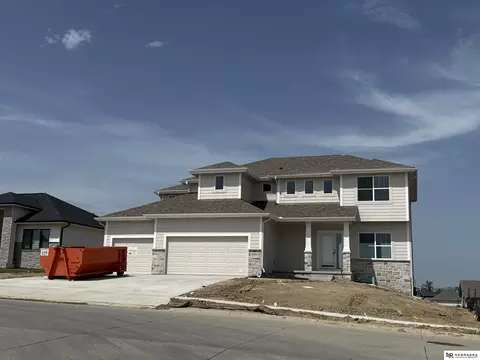 12104 S 109th St, Papillion, NE 68046
