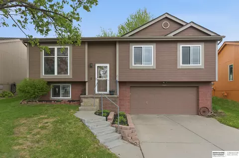 5409 S 190th St, Omaha, NE 68135