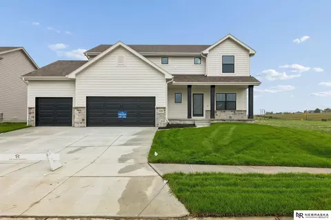 12406 S 89th Ave, Papillion, NE 68046