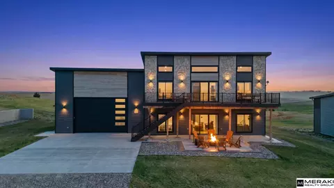 73 Oak Ridge Rd, Crofton, NE 68730