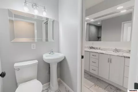 Bath - 15101 S 96th St, Roca, NE 68430 photo 1 of 6