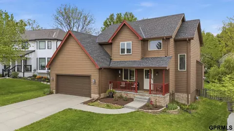 13532 Boyd St, Omaha, NE 68164