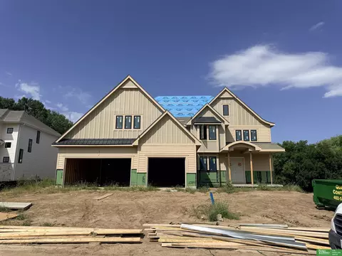 10908 S 98 Avenue Cir, Papillion, NE 68046