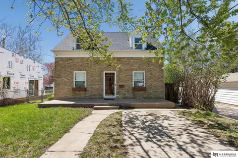 2812 N 58th St, Omaha, NE 68104