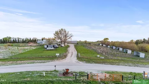 22655 Cary Rd, Gretna, NE 68028