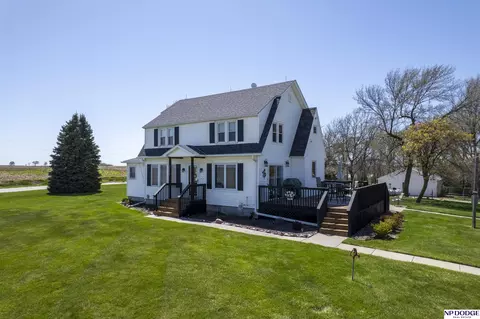28618 Alvo Rd, Murdock, NE 68407