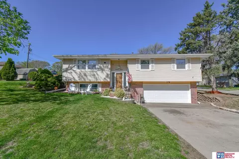 1911 Ammon Ave, Lincoln, NE 68505