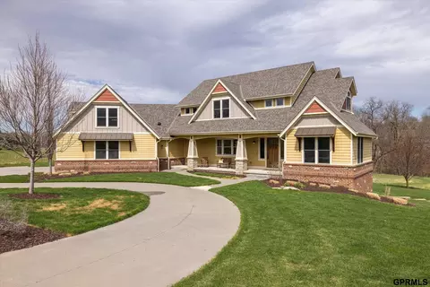 10208 Cottonwood Creek Blvd, Blair, NE 68008