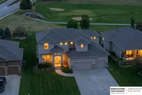 6241 N 157th Avenue Cir, Omaha, NE 68116