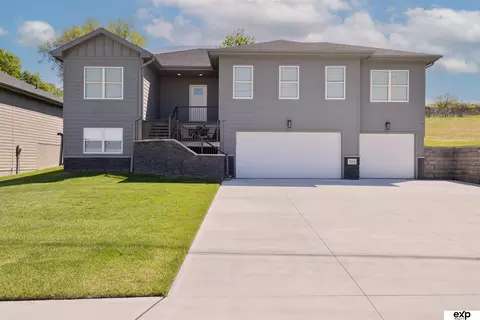 513 13th Ave, Plattsmouth, NE 68048