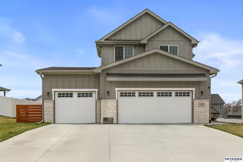 12120 S 111 Ave, Papillion, NE 68046