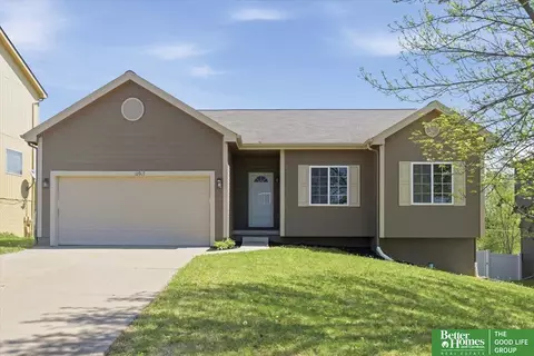 10907 S 25th Ave, Bellevue, NE 68123