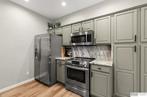 Kitchen - 16607 Loop St, Omaha, NE 68136 photo 1 of 4