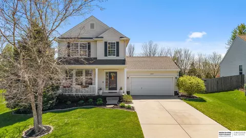 Exterior - 16607 Loop St, Omaha, NE 68136 photo 2 of 7