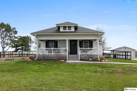 22719 Mill Rd, Greenwood, NE 68366